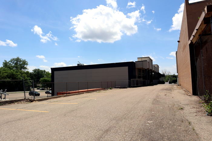 Union Lake Twin Cinemas - June 16 2022 Photo (newer photo)